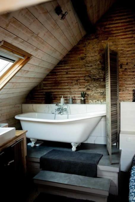 Loft Charmant Dans Le Centre Historique Nantes Exterior foto